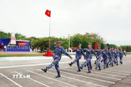 Lữ đoàn 146 (Vùng 4 Hải quân) thực hiện ra quân huấn luyện năm 2026. (Ảnh: TTXVN phát)