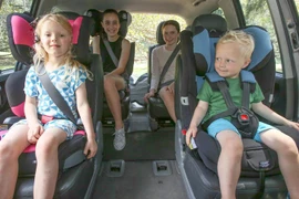 Có nhiều loại ghế ôtô khác nhau dành cho từng giai đoạn phát triển của trẻ. (Nguồn: ABC News)