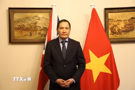 Ông Đỗ Minh Hùng, Đại sứ Đặc mệnh toàn quyền nước Cộng hòa Xã hội Chủ nghĩa Việt Nam tại Liên hiệp Vương quốc Anh và Bắc Ireland. (Ảnh: Ảnh Hữu Tiến/TTXVN)