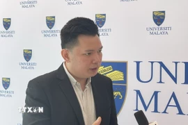 Ông Collins Chong Yew Keat, nhà phân tích đối ngoại, an ninh và chiến lược thuộc trường đại học Malaya, trả lời phỏng vấn phóng viên TTXVN tại Malaysia. (Ảnh: Thành Trung/TTXVN)