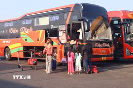 Không có phương án hoán đổi ngày làm việc để nghỉ liền 9 ngày trong dịp nghỉ lễ Giỗ Tổ Hùng Vương và nghỉ lễ 30/4, 1/5. (Ảnh: Tuấn Phi/TTXVN)