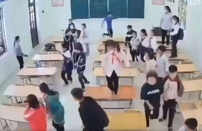 Bộ Giáo dục và Đào tạo vừa có văn bản gửi UBND tỉnh Tuyên Quang về việc xử lý hành vi vi phạm đạo đức, lối sống, xúc phạm nhà giáo trong cơ sở giáo dục. (Ảnh: PV/Vietnam+)