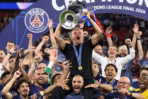 Đế chế Luis Enrique dày công xây dựng tại PSG đáng sợ cỡ nào? 