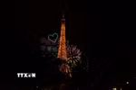 Paris mở màn Quốc khánh với "đại tiệc" ánh sáng