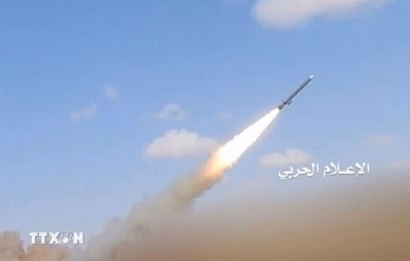 Houthi tấn công trả đũa Saudi Arabia, căng thẳng leo thang