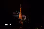 Paris mở màn Quốc khánh với "đại tiệc" ánh sáng
