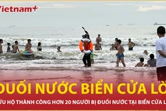 Cứu hộ thành công hơn 20 du khách bị đuối nước tại biển Cửa Lò