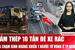 Khoảnh khắc va chạm khiến tấm thép 10 tấn rơi đè vào tài xế xe rác 