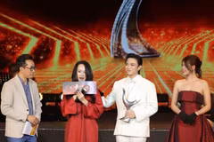 Fan ruột Soobin Hoàng Sơn “chơi lớn” chi 1 tỷ đồng đấu giá cúp tại Giải thưởng Cống hiến 2026