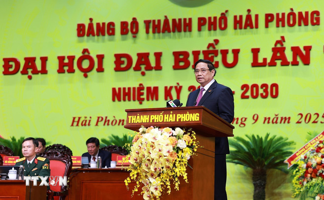 នាយករដ្ឋមន្ត្រី Pham Minh Chinh ថ្លែងសុន្ទរកថានៅមហាសន្និបាតបក្សទីក្រុង Hai Phong លើកទីមួយសម្រាប់អាណត្តិ 2025-2030។ (រូបថត៖ Duong Giang/VNA) ttxvn-thu-tuong.jpg