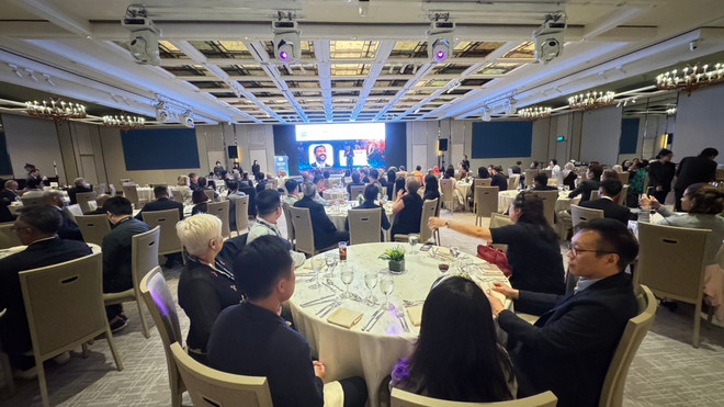 គណៈកម្មាធិការរៀបចំកម្មវិធី WAN-IFRA បានប្រកាស និងធ្វើបទបង្ហាញពានរង្វាន់ Asia Media Awards (AMA) ឆ្នាំ 2025។ (រូបថត៖ ង៉ុក ឃួង/VNA) vietnamplus-2.jpg