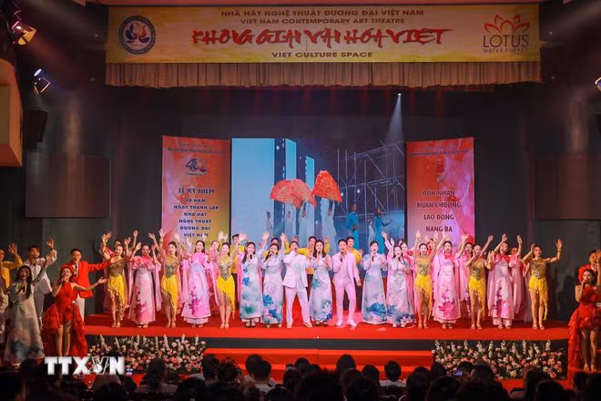 ttxvn-le-ky-niem-40-nam-nha-hat-nghe-thuat-duong-dai-viet-nam.jpg