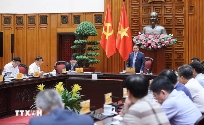 ttxvn-thuong-truc-chinh-phu-hop-ban-ve-binh-on-gia-xang-dau-2-resize.jpg