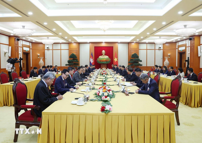 ttxvn-tong-bi-thu-tiep-hunsen-4-resize.jpg
