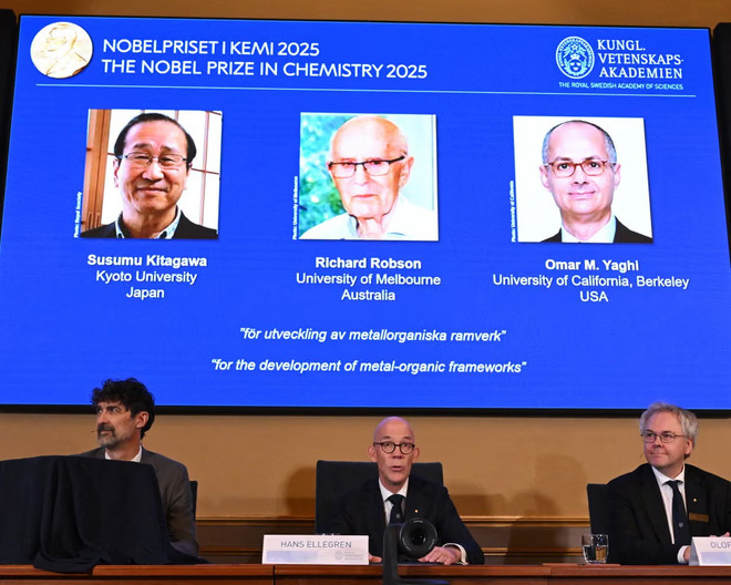 オマール・M・ヤギ教授が2025年のノーベル化学賞を受賞しました。(出典:ガーディアン) nobel-hoa-hoc-1.jpg