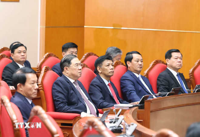 ttxvn-khai-mac-hoi-nghi-lan-thu-hai-ban-chap-hanh-trung-uong-dang-khoa-xiv-14-resize.jpg