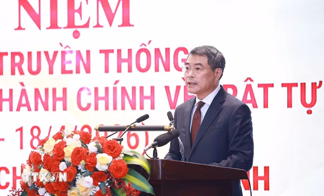 Thủ tướng: Hiện đại hóa phương thức quản trị, xây dựng nền hành chính phục vụ- Ảnh 4.