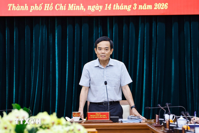 ttxvn-chu-tich-quoc-hoi-du-hoi-nghi-cong-bo-quyet-dinh-kiem-tra-giam-sat-voi-ban-thuong-vu-thanh-uy-tp-ho-chi-minh-8.jpg