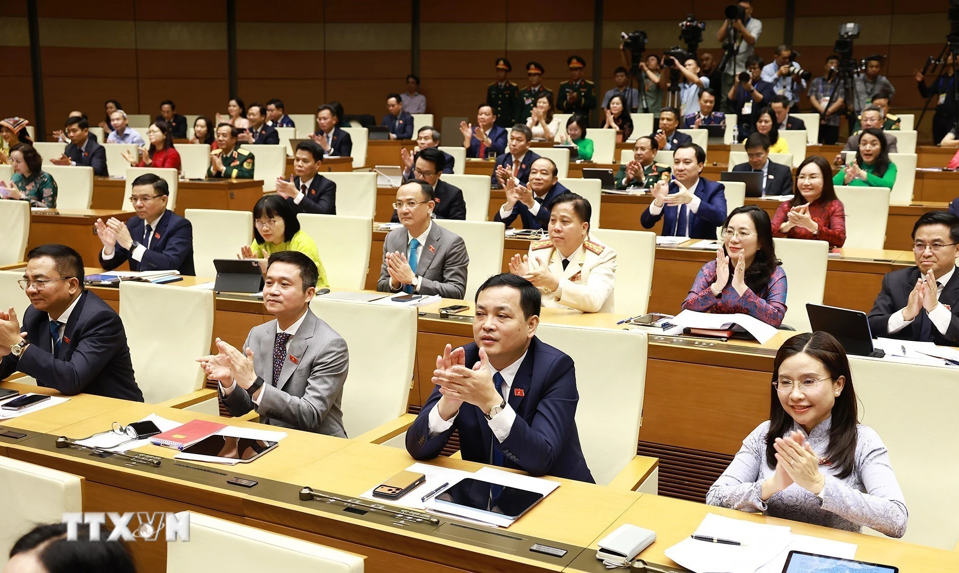 Quốc Hội thảo luận Luật Trợ giúp pháp lý và giải quyết tranh chấp đầu tư quốc tế