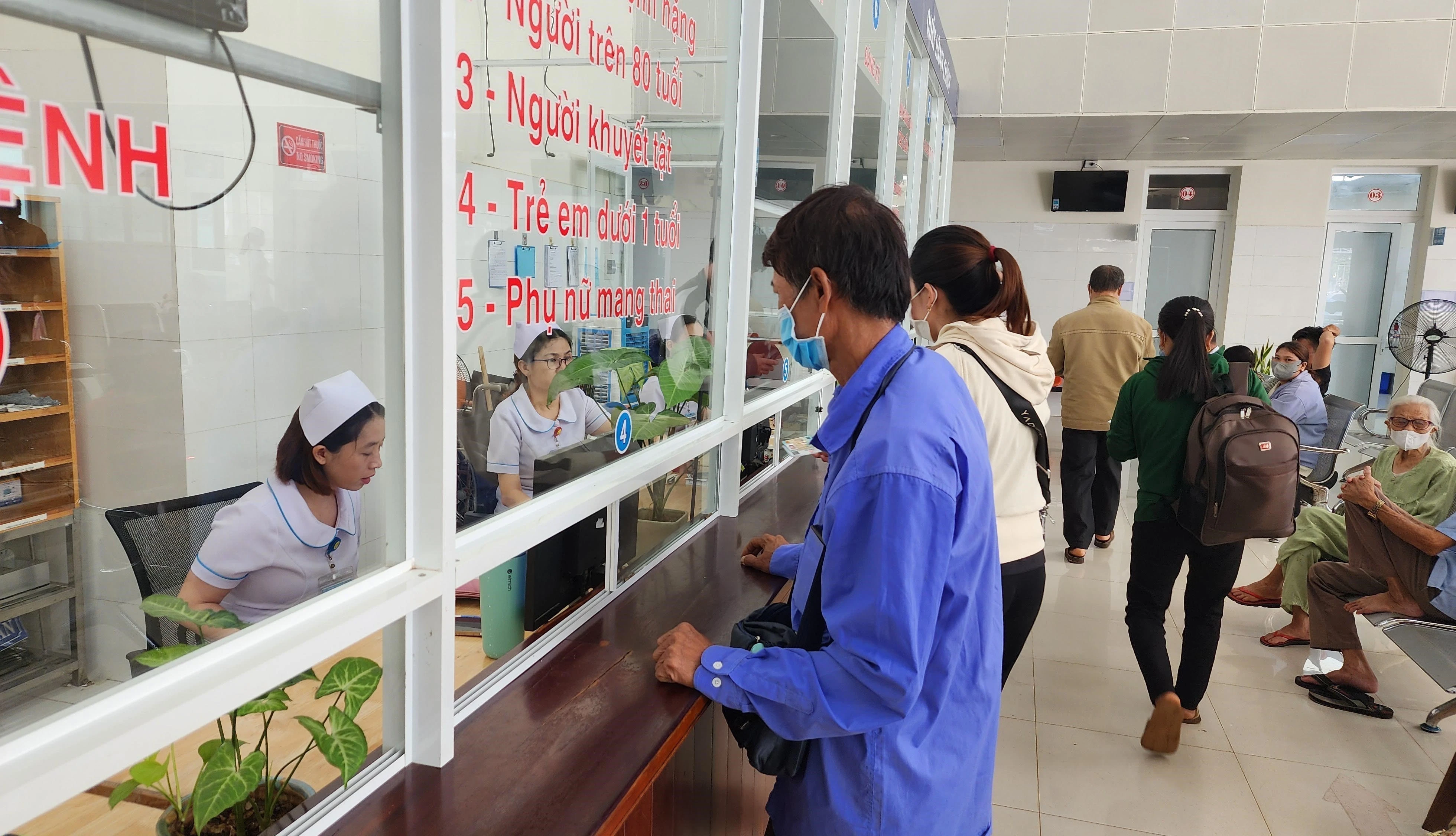 Tiến tới miễn viện phí cho người dân: Giải pháp đột phá và nhân văn