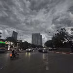 Cảnh báo khẩn dông lốc và mưa đá sắp quét qua nội thành Hà Nội