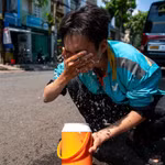 Nam Bộ nóng như “chảo lửa” với nhiệt độ cảm nhận vượt ngưỡng 40 độ