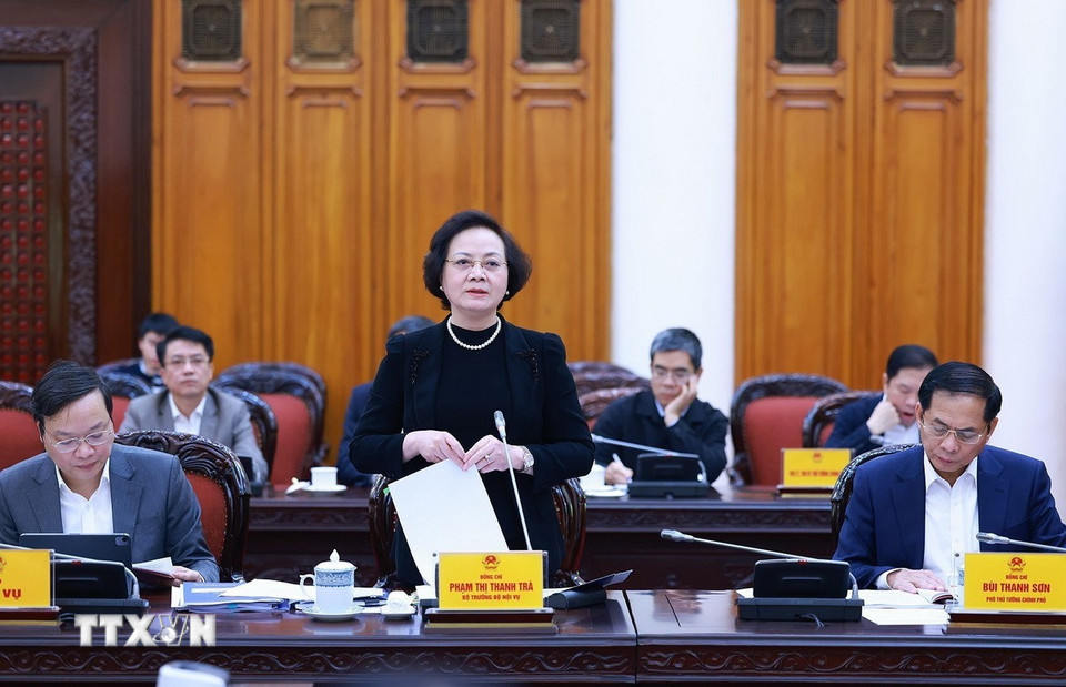 Bộ trưởng Bộ Nội vụ Phạm Thị Thanh Trà phát biểu tại Phiên họp lần thứ năm của Ban Chỉ đạo tinh gọn bộ máy. (Ảnh: Dương Giang/TTXVN)