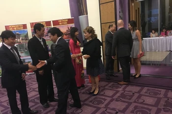 Quang cảnh buổi chiêu đãi. (Ảnh do Đại sứ quán Việt Nam tại Panama cung cấp)