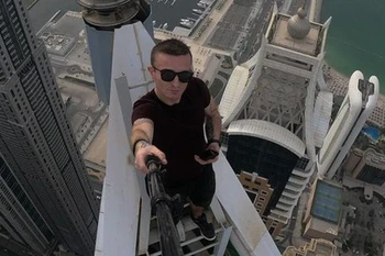 Một bức ảnh được đăng tải trên trang cá nhân của Lucidi. (Nguồn: Instagram/remnigma)