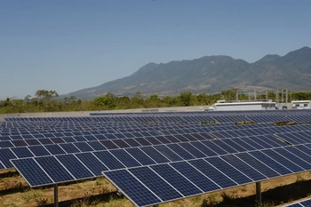 Hệ thống điện Mặt Trời lớn nhất Mỹ Latinh đi vào hoạt động