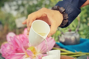 Trà sen, một đặc sản trà Việt. (Ảnh: Mai Mai/Vietnam+)