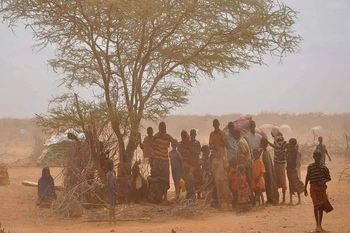 Các nước nghèo nhất bị "bỏ rơi" trong cuộc chiến biến đổi khí hậu