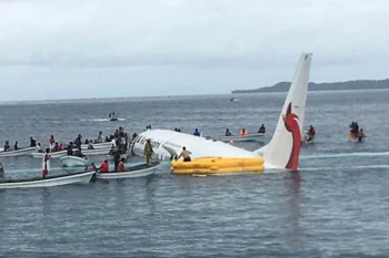 [Video] Tình hình 4 công dân Việt trên máy bay gặp nạn tại Micronesia