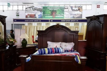 115 doanh nghiệp tham dự hội chợ đồ gỗ và trang trí nội thất 