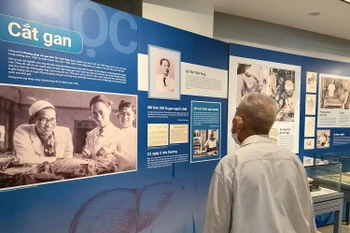 Khu trưng bày triển lãm về Giáo sư Tôn Thất Tùng. (Nguồn: most.gov.vn)