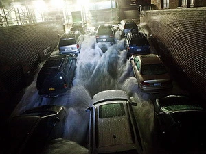 Cảnh ngập lụt do bão Sandy. (Nguồn: examiner.com)