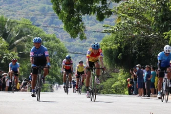 Giải Đua xe đạp Cúp truyền hình TP.HCM 2021 khởi tranh từ Cao Bằng