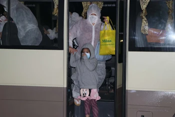 Dịch COVID-19: Đưa gần 250 công dân Việt Nam từ Israel và Oman về nước