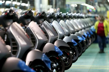 Piaggio, KTM, Honda, Yamaha hợp tác thúc đẩy sử dụng xe điện hạng nhẹ