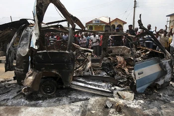 Guinea-Bissau: Xe buýt va phải mìn làm 30 người thiệt mạng