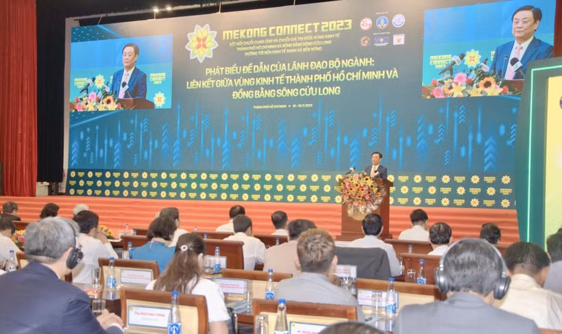 Quang cảnh Phiên toàn thể Diễn đàn Mekong Connect 2023. (Ảnh: Xuân Anh/TTXVN)