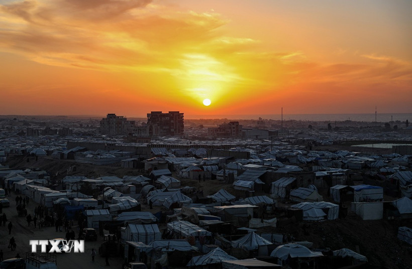 Trại tị nạn ở Khan Yunis, Dải Gaza. (Nguồn: THX/TTXVN)