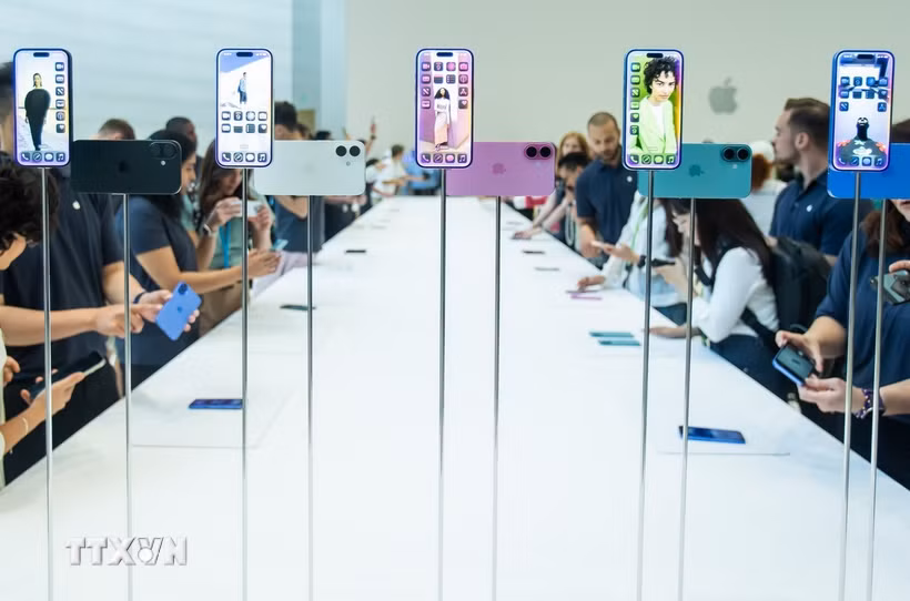 Một buổi ra mắt iPhone mới của Apple. (Ảnh: THX/TTXVN)
