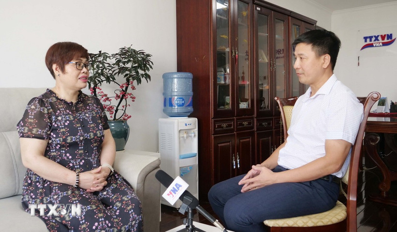 Giáo sư, Tiến sỹ Phan Kim Nga, Viện nghiên cứu Chủ nghĩa Marx thuộc Viện Khoa học Xã hội Trung Quốc, chuyên gia về các vấn đề Việt Nam trả lời phỏng vấn phóng viên TTXVN tại Bắc Kinh. (Ảnh: Quang Hưng/TTXVN)