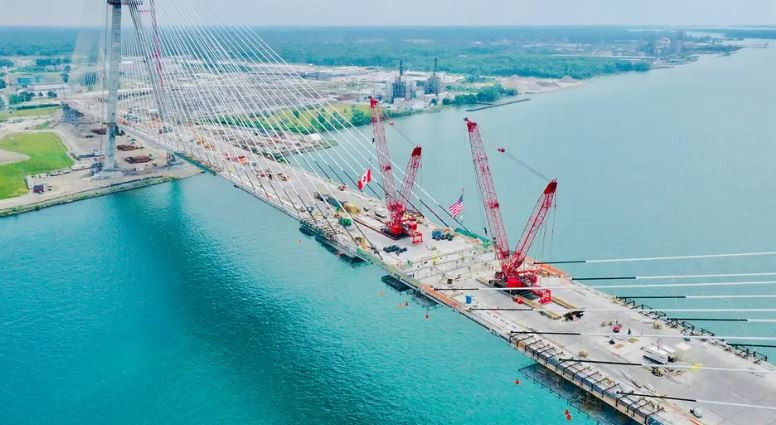 Ông Trump đe dọa sẽ ngăn chặn việc khánh thành cầu Gordie Howe, cây cầu nối Ontario với Michigan. (Nguồn: Business Wire/AP)