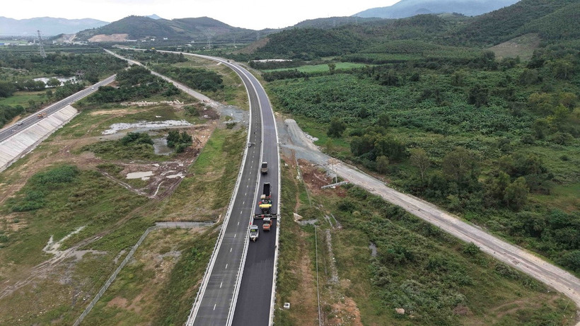 Cao tốc Vân Phong-Nha Trang. (Ảnh: Đặng Tuấn/TTXVN)