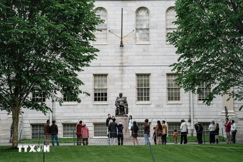 Khuôn viên Đại học Harvard ở Cambridge, bang Massachusetts, Mỹ. (Ảnh: THX/TTXVN)