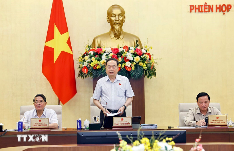 Chủ tịch Quốc hội Trần Thanh Mẫn phát biểu khai mạc Phiên họp thứ 48 của Ủy ban Thường vụ Quốc hội. (Ảnh: Doãn Tấn/TTXVN)