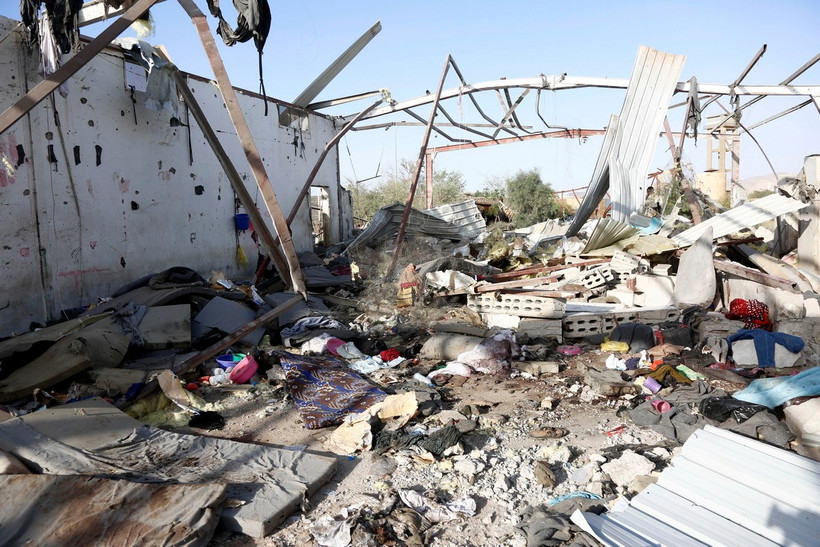 Cảnh đổ nát sau cuộc không kích tại Saada, Yemen, ngày 28/4/2025. (Ảnh: THX/TTXVN)