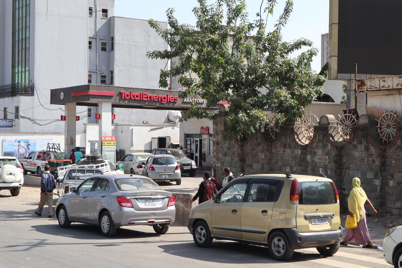 Một trạm xăng ở Addis Ababa, Ethiopia. (Ảnh: THX/TTXVN)